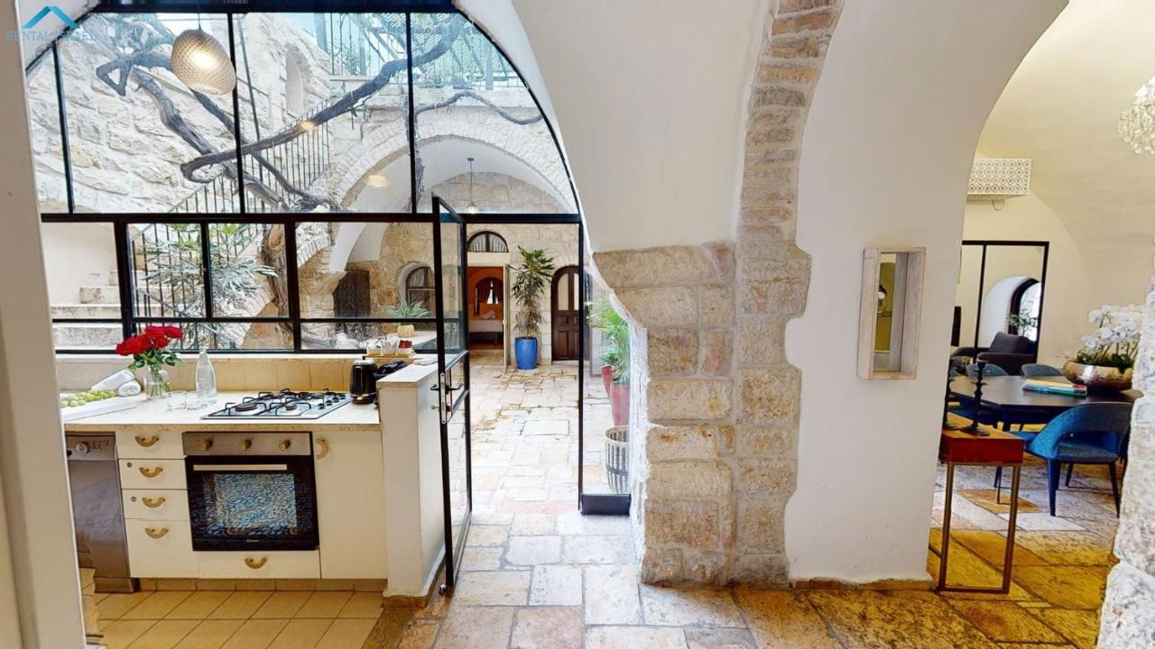Villa Mamilla - Boutique Suites Иерусалим Экстерьер фото