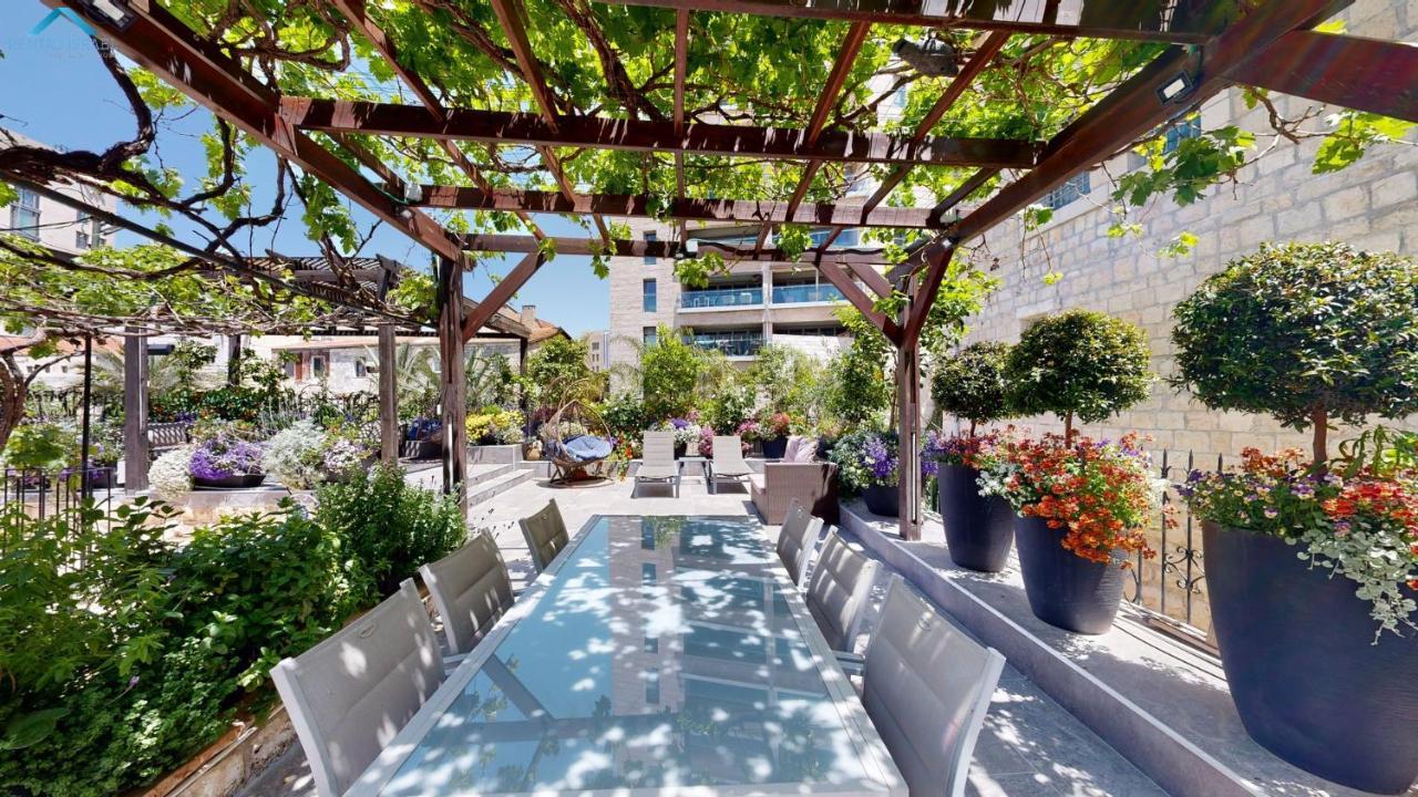 Villa Mamilla - Boutique Suites Иерусалим Экстерьер фото
